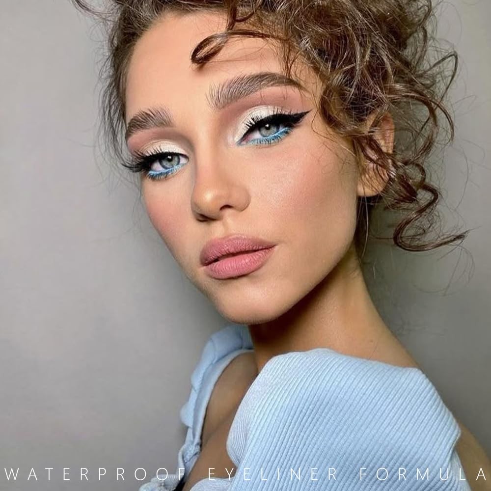 evpct Teal Eyeliner Pencil Light Green Matte