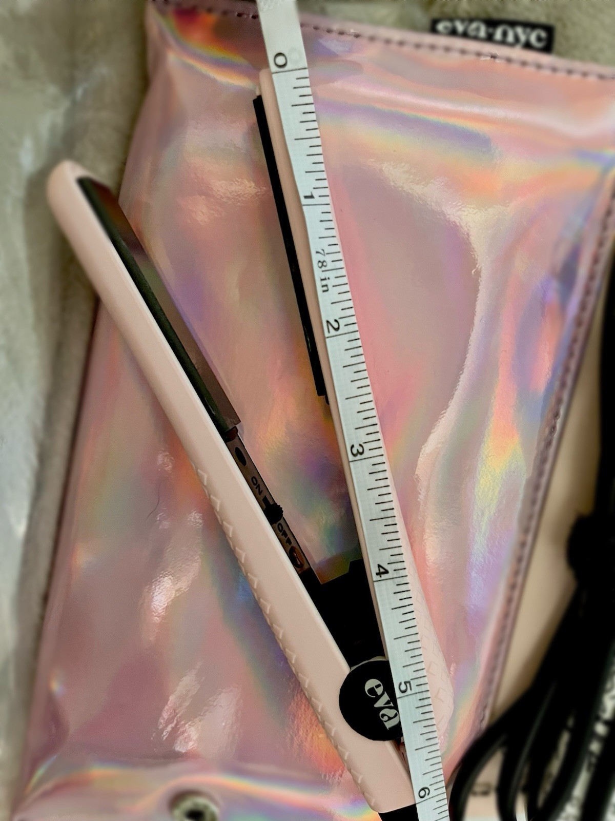 Eva NYC 0.5in Mini Flat Iron + Travel Pouch – Pink