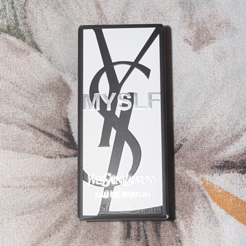 Yves Saint Laurent MYSLF Eau de Parfum Spray Sample Size 0.25 fl oz