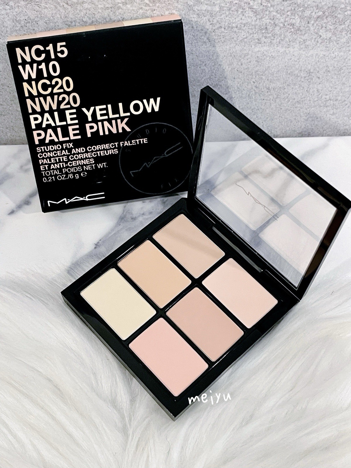MAC Studio Fix Conceal & Correct Palette, Shade Light, 0.21oz/6g, New In Box
