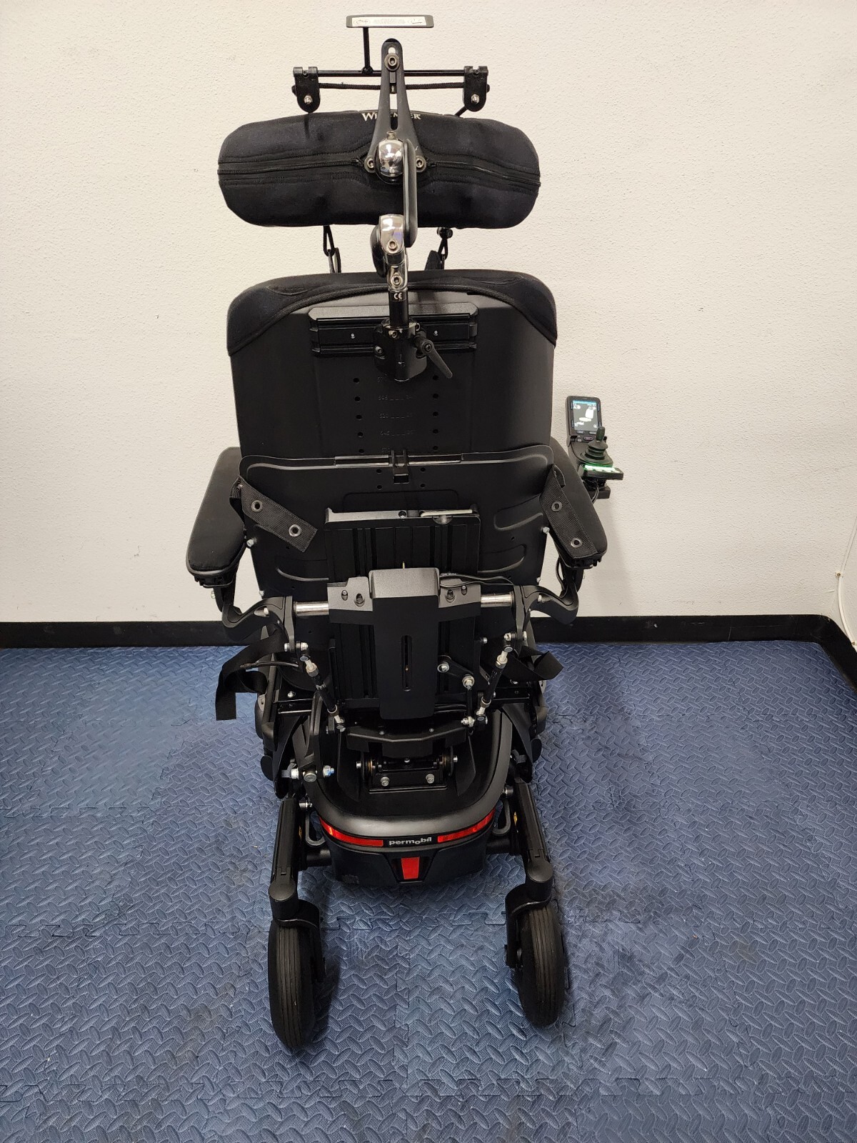 Permobil F3 R-net Corpus W/ Power 12″ Seat Lift, Recline,Tilt, LEGS 10miles Only