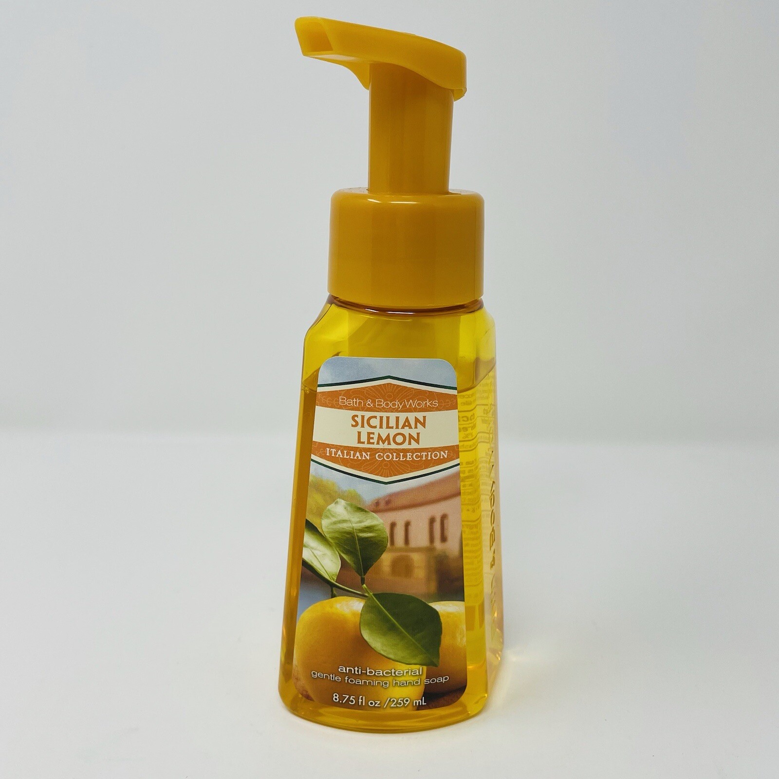 Bath & Body Works Sicilian Lemon Gentle Foaming Hand Soap 8.75 Oz New Rare