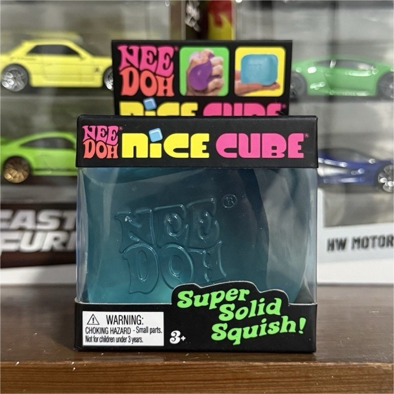 1 pc NeeDoh Nice Cube Super Solid Squish Blue Gel Squeeze Ball Stress Reliever