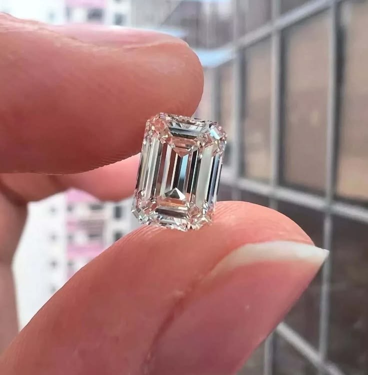 2 Ct Lab Grown Diamond Emerald Cut D Color VVS1 Clarity Certified Loose Diamond