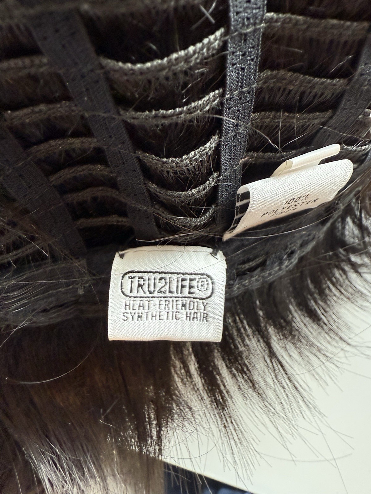 Hairdo by HairUWear Classic Fling Wig R4 Midnight Brown Dark Brown-Brand New