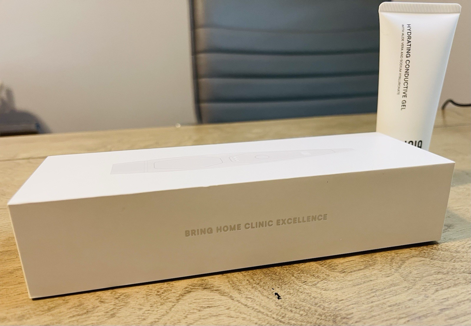 INIA LUMIN EYE Skincare Device