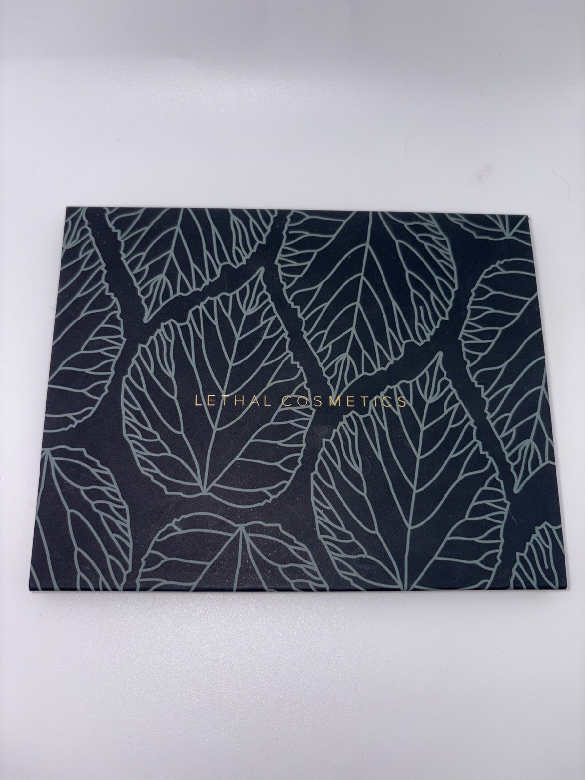 NIB! Lethal Cosmetics Multi-Color 12-Pan Pressed Powder Eyeshadow Palette -19.2g