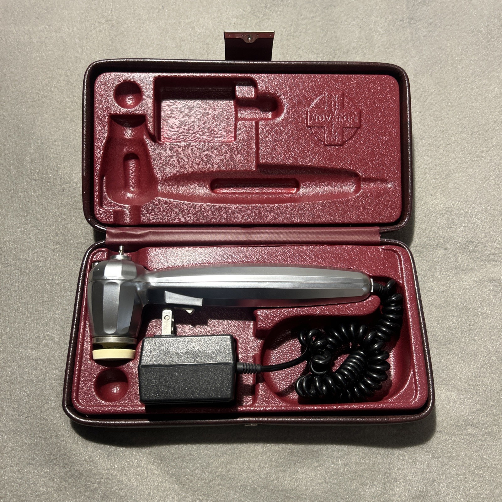 Novafon Type SK 14V Vibration Massager With Case Germany Tested Working