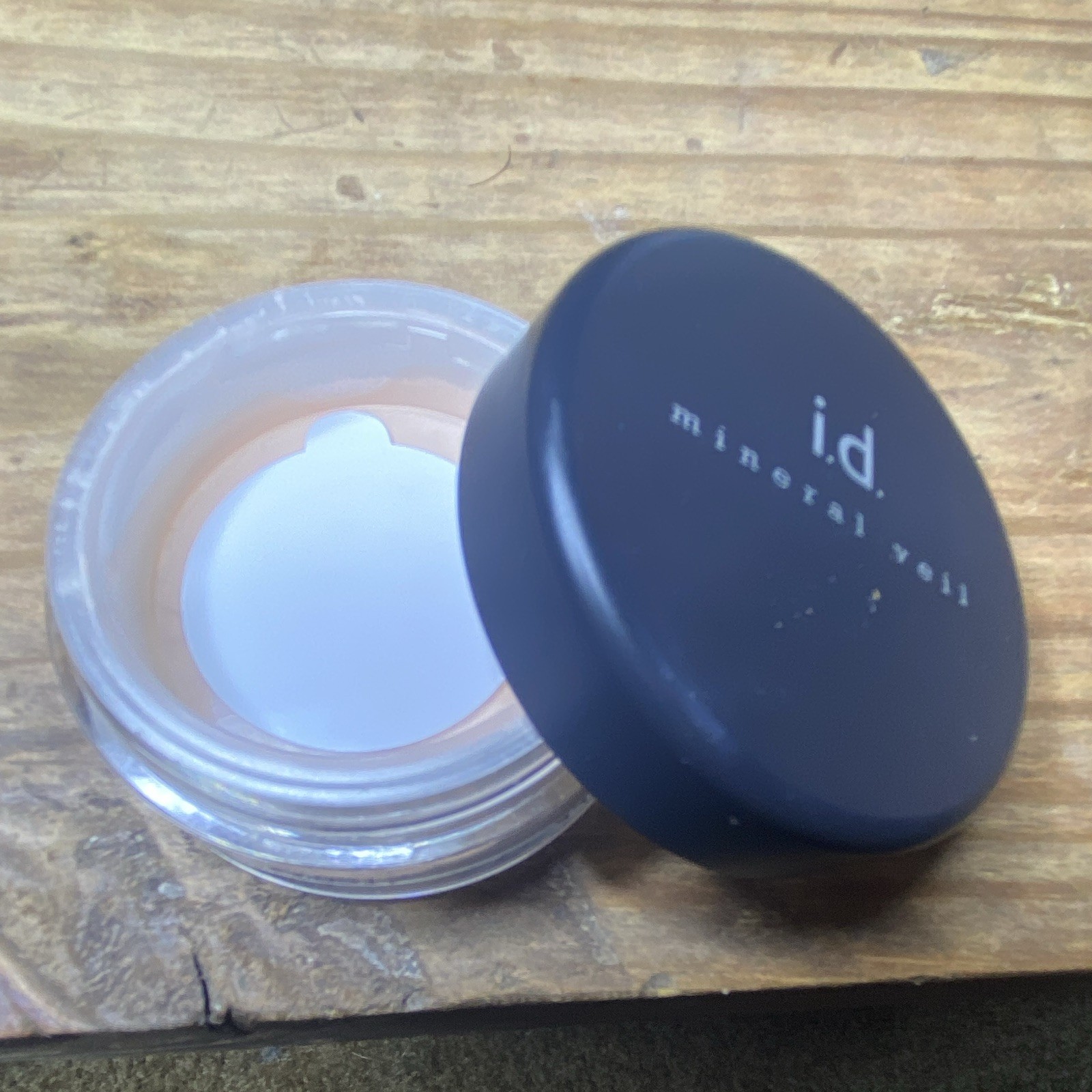 i.d. Mineral Veil Finishing Powder Loose Translucent Matte Sheer Setting 0.8oz