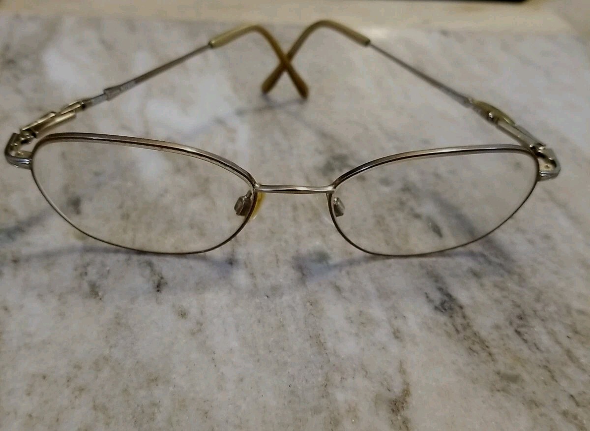 Sophia Loren Gold Zyloware Eyeglass Frames Glasses 54-18 M149