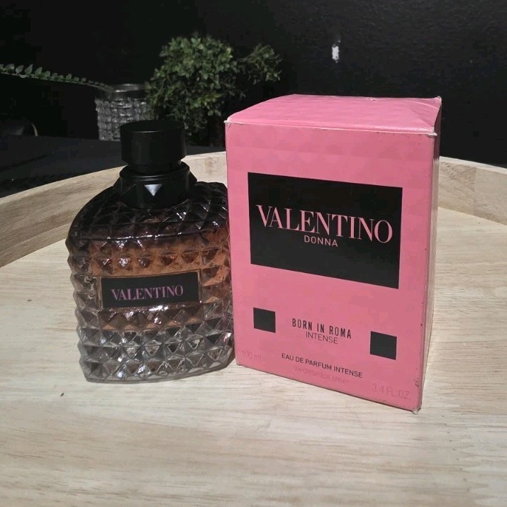 Valentino Donna Born In Roma Intense Eau de Parfum Intense Spray 3.4 fl oz