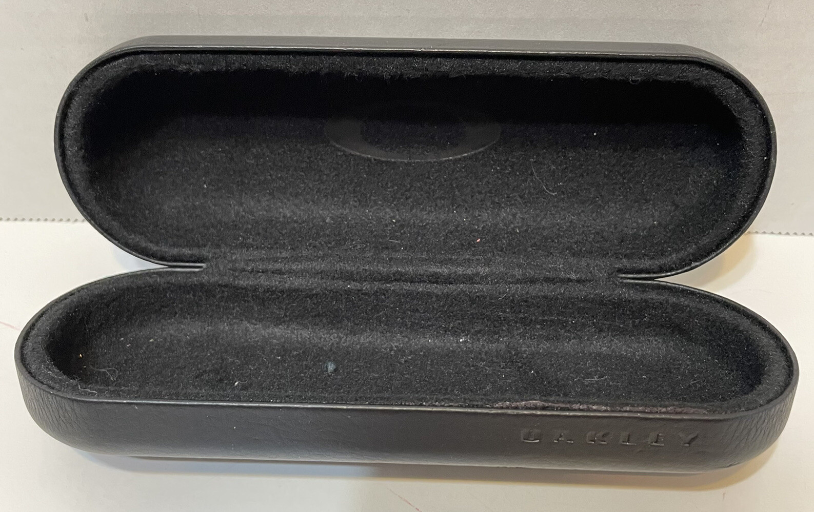 Oakley Sunglasses Eyeglasses Black Hard Clamshell Case 6.5 x 2.25 x 1.75 in
