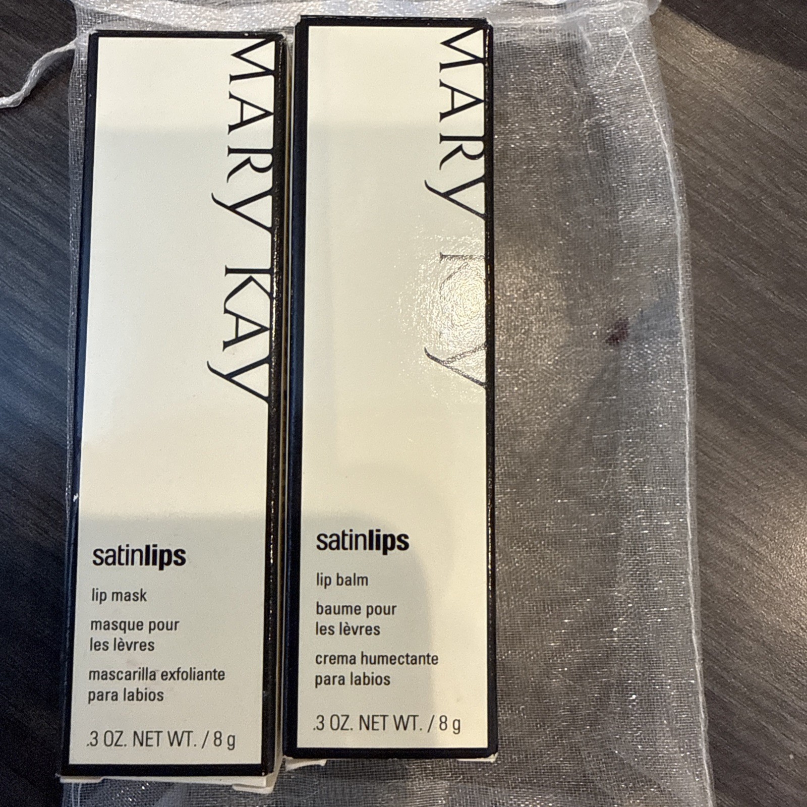 W) New In Box Mary Kay Satin Lips Lip Balm AND Scrub #871300 Discontinued