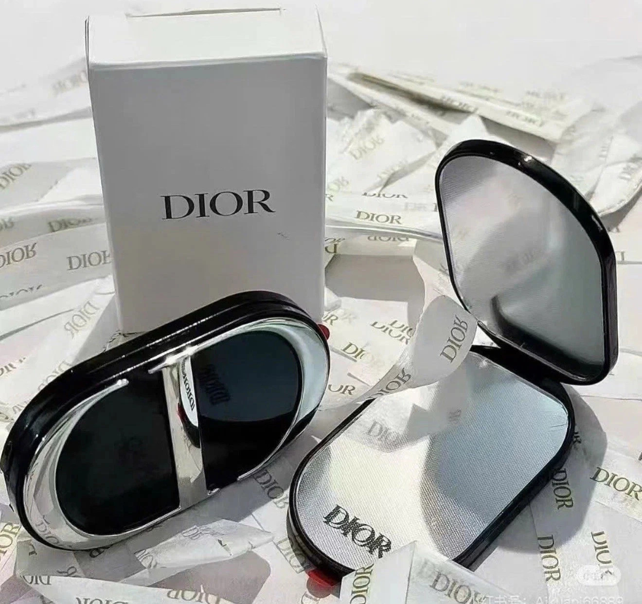 Dior New CD Logo Makeup Mirror with Phone Holder Stand Dual Mirror 3M 2026