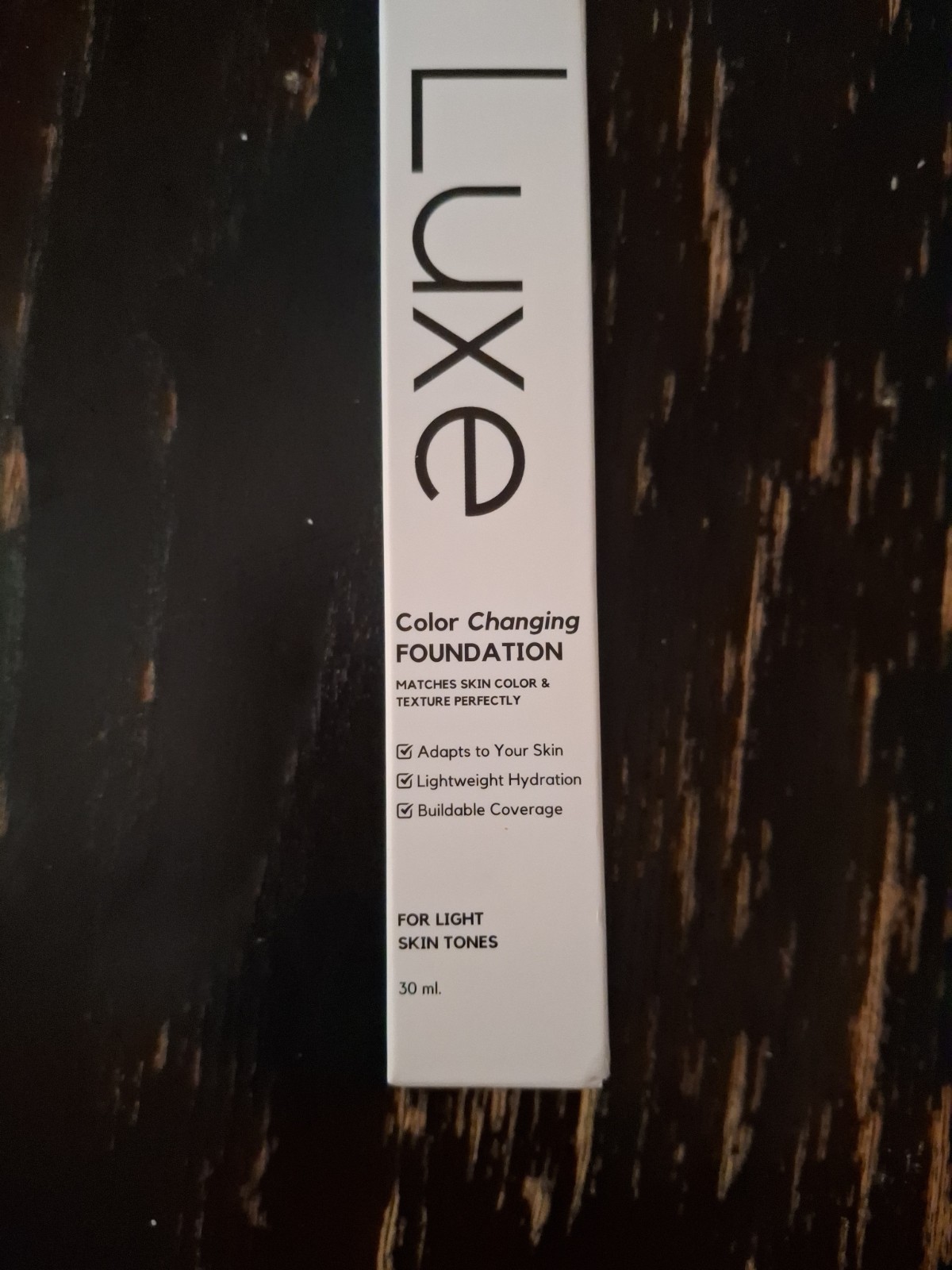 *NEW/SEALED* Luxe Color Changing Foundation 01 Light Shade 30ml SEALED