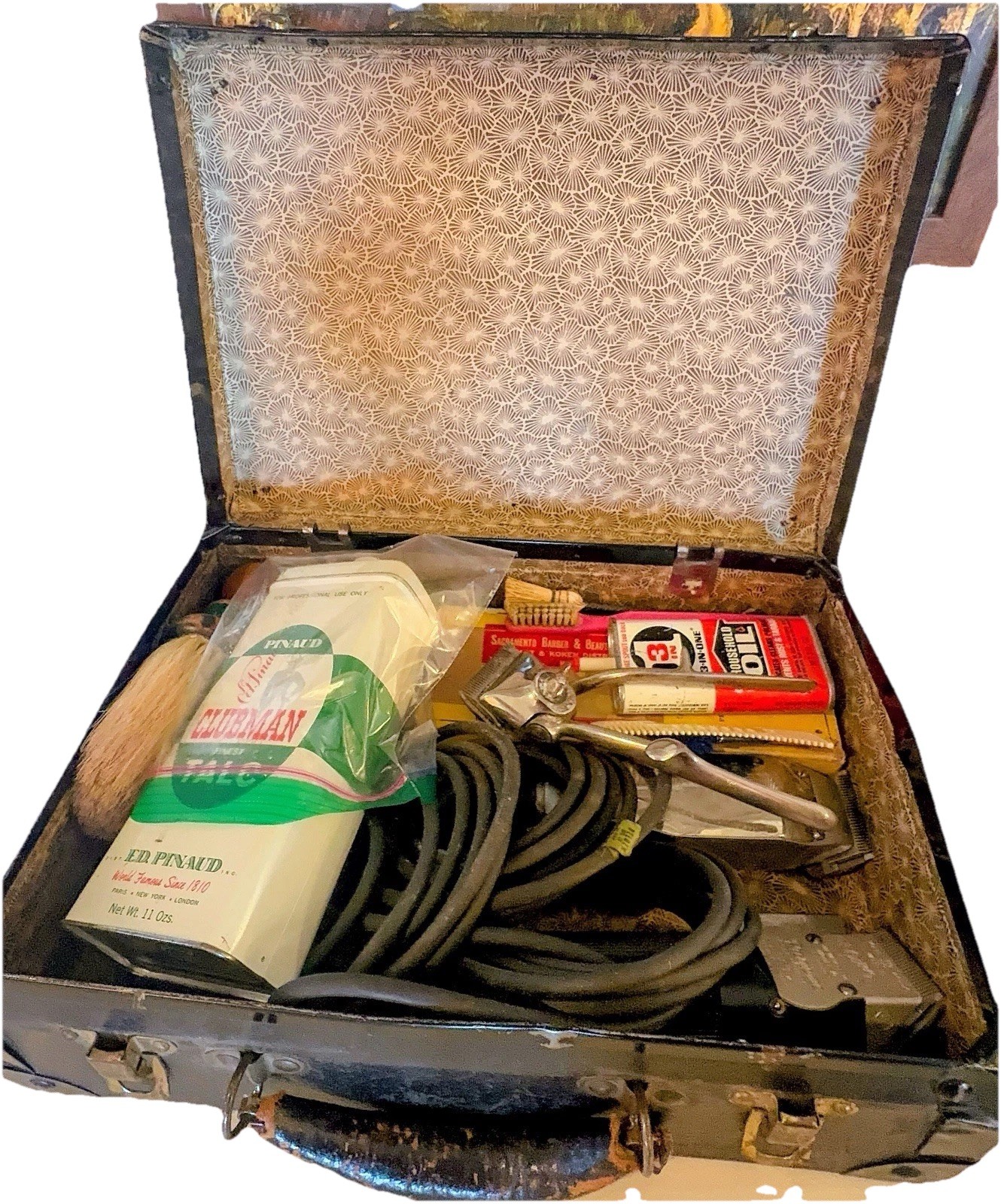 Antique Barbers Kit