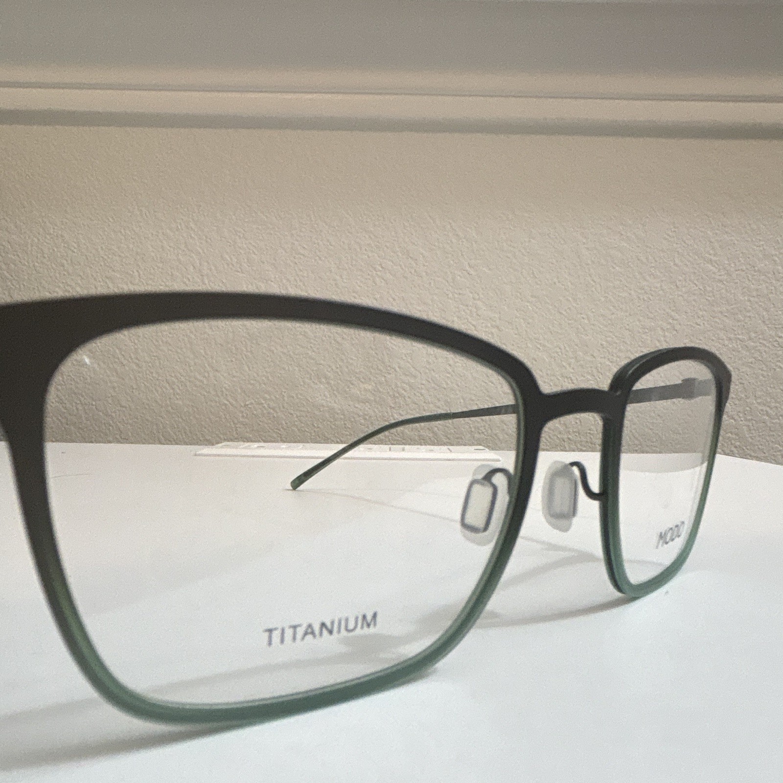 MODO Titanium Full Rim Eyeglasses green faded to light Frame Unisex Adults Solid