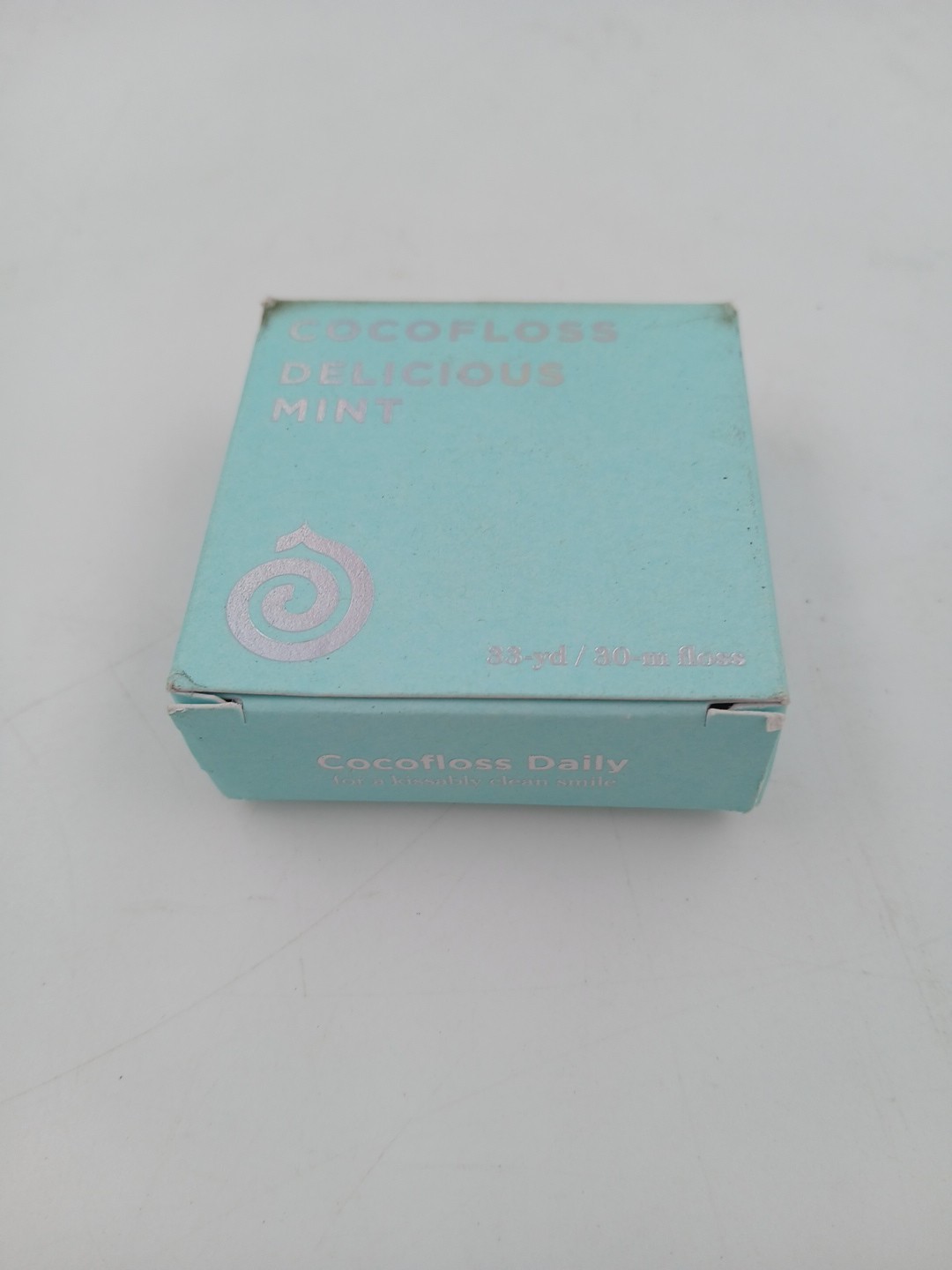 Cocofloss Delicious Mint 33 Yd Floss Scrubs Clean All Natural Fragrance