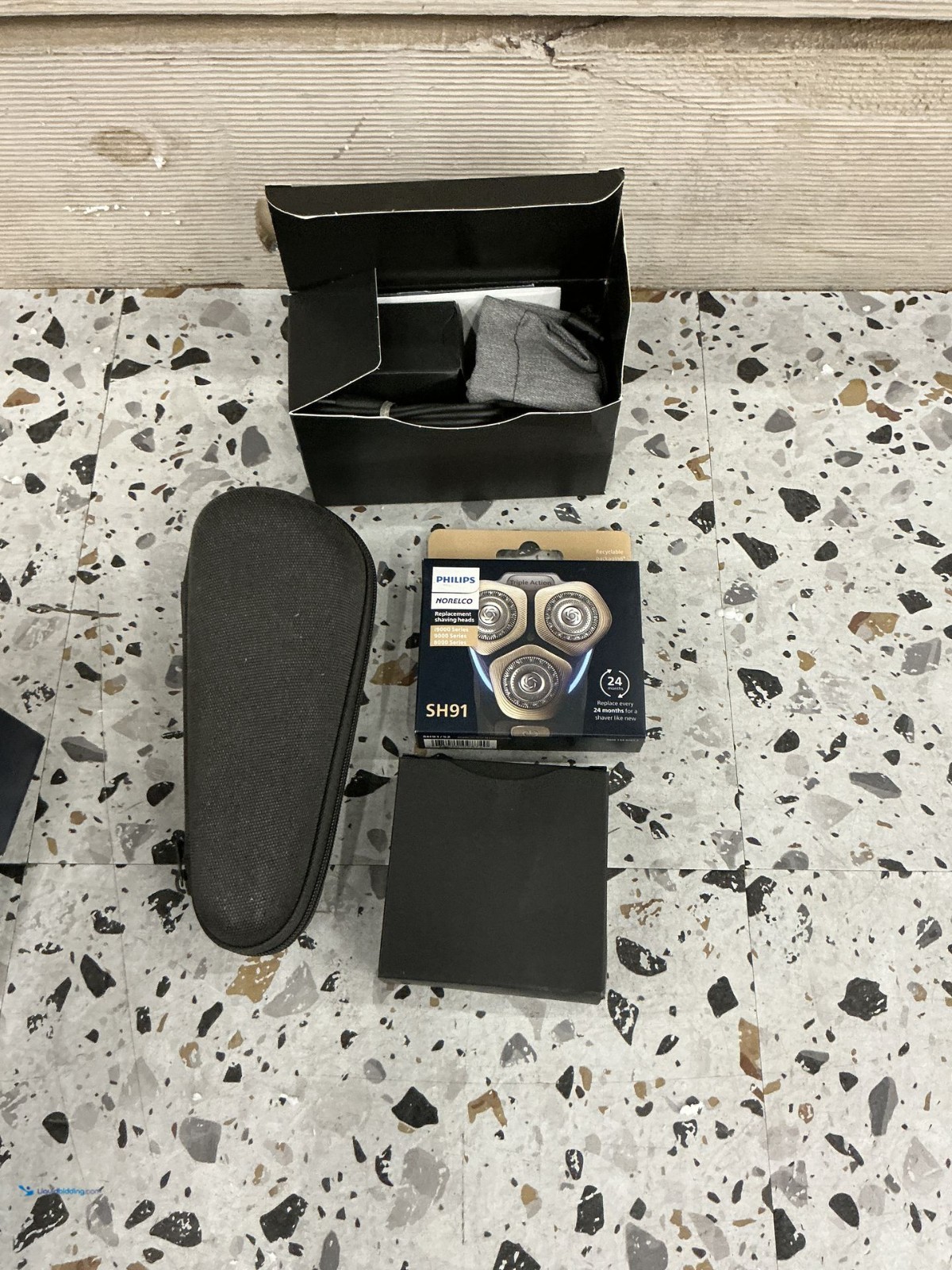 Philips Norelco i9000 Prestige XP9204/85 Wet/Dry SenseIQ