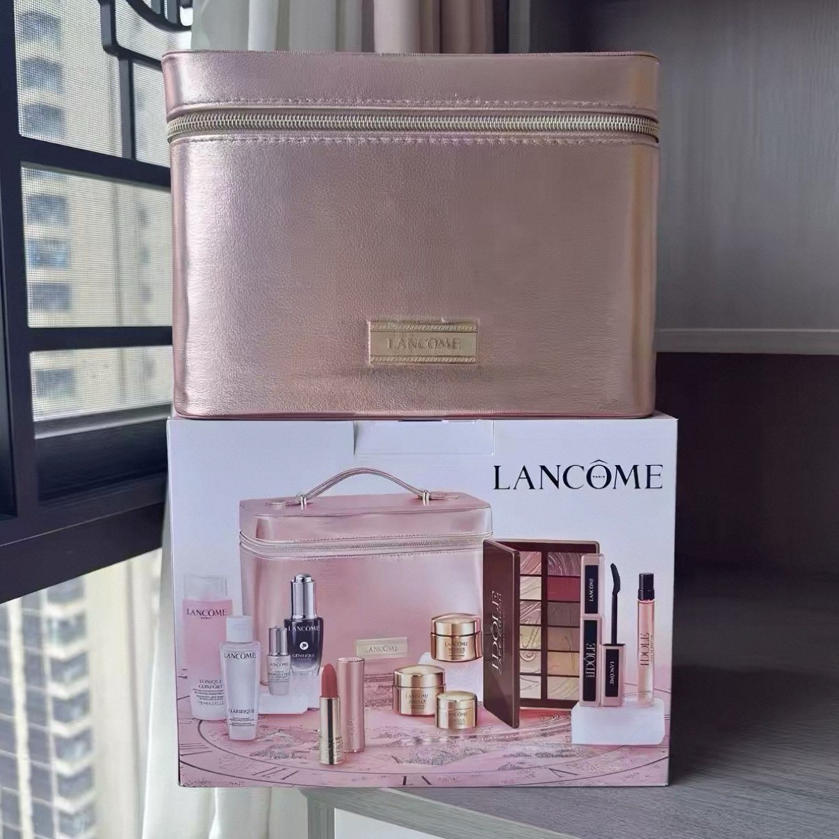 Lancôme 2025 Christmas Holiday Gift Box 12-Piece Full-Size Makeup Set