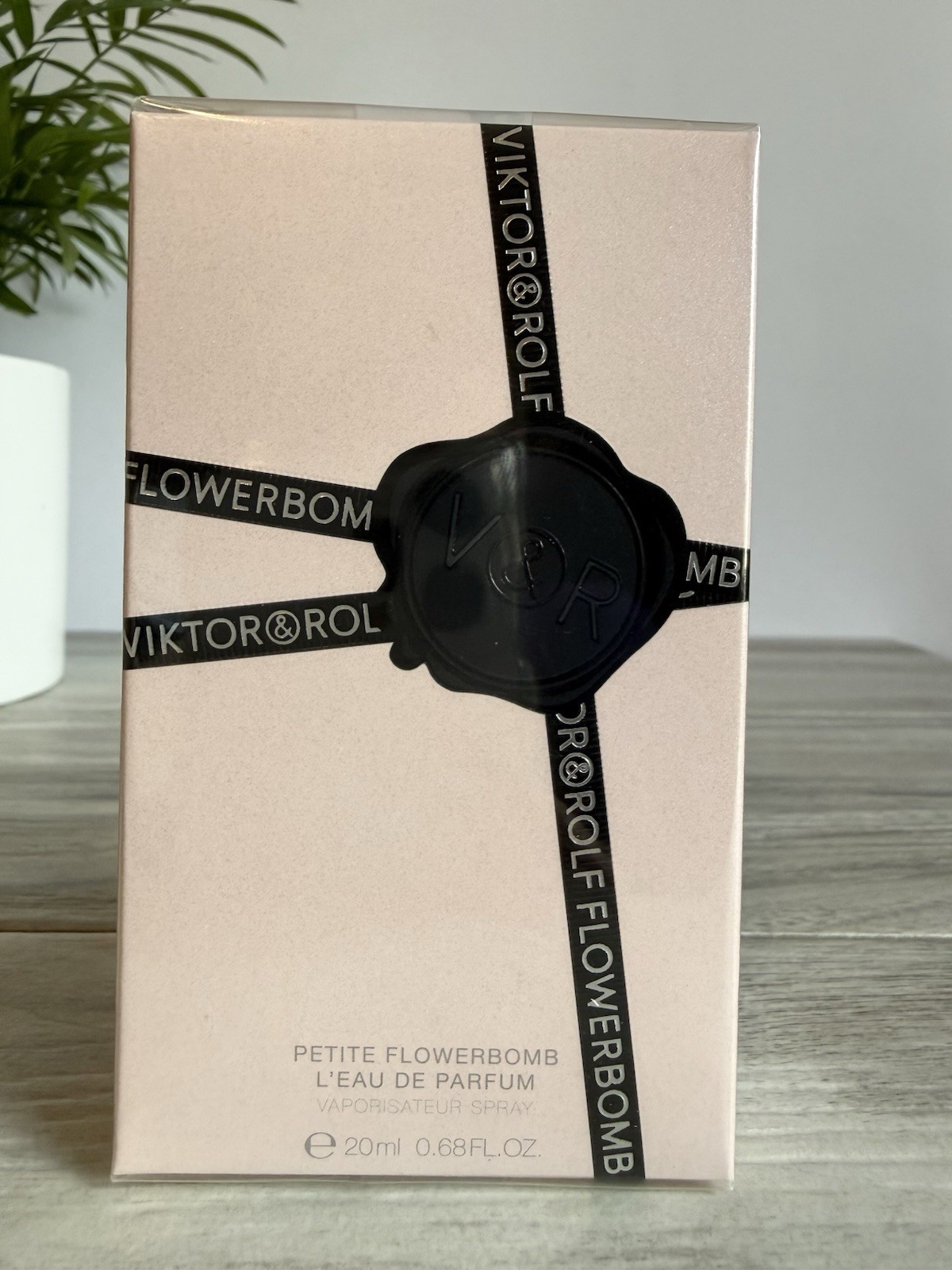 Viktor&Rolf Petite Flowerbomb Eau de Parfum Spray 20 ml / 0.68 fl oz